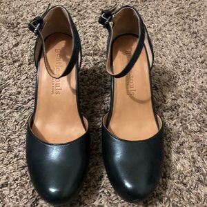Gentle Soul Heeled shoes